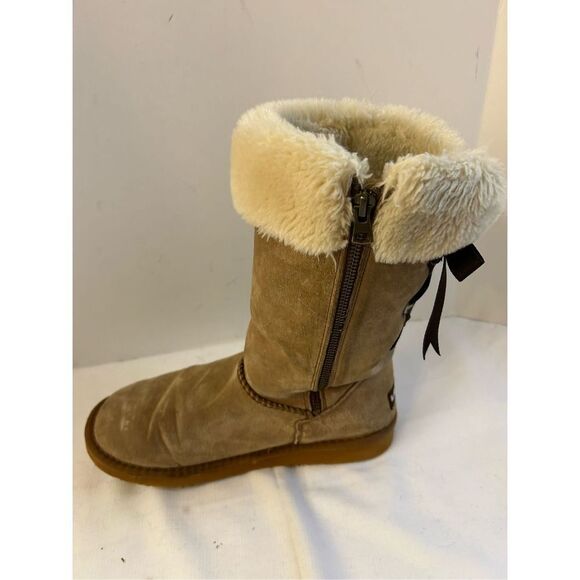 Lamo Brown Boots size 8 fur and bows some discoloration - Picture 6 of 8